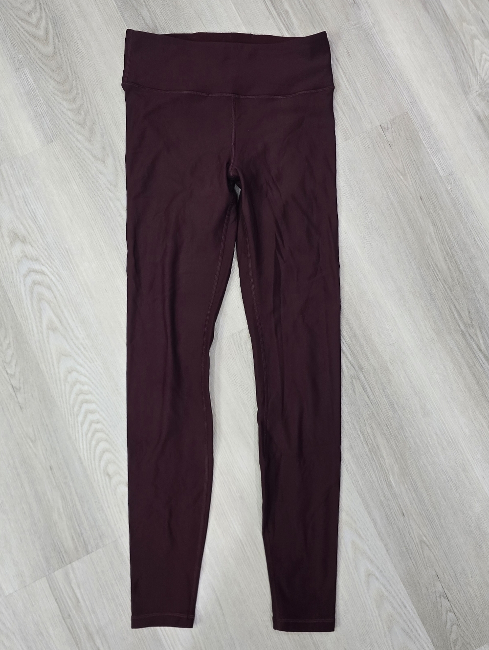 Lululemon Wunder Train High-Rise Tight 28" Fleece Lined Burgundy Size 8